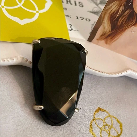 Kendra Scott Black Maude Pendant (no chain) - Picture 3 of 3